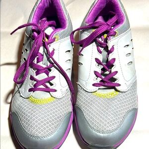 Vionic 9.5 gray and purple sneakers